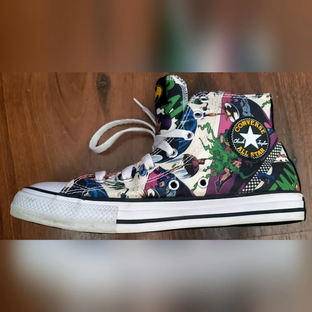 Chuck Taylor Batman Converse Youth Size 3